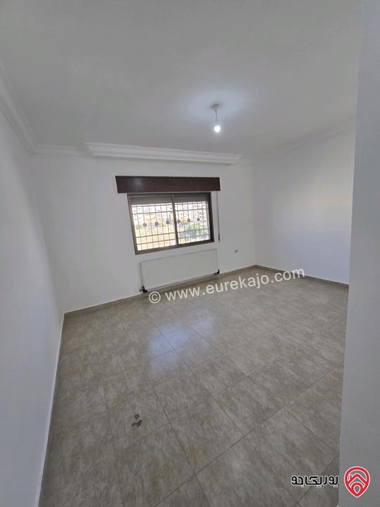 شقة مساحة 195م طابق ثالث للبيع في عمان - خلدا 