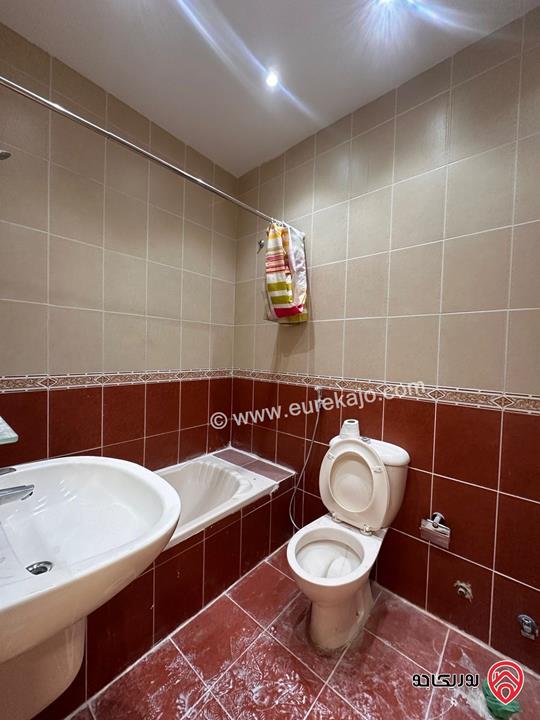 شقة طابق ثاني مساحة 200م للايجار في عمان - خلدا 