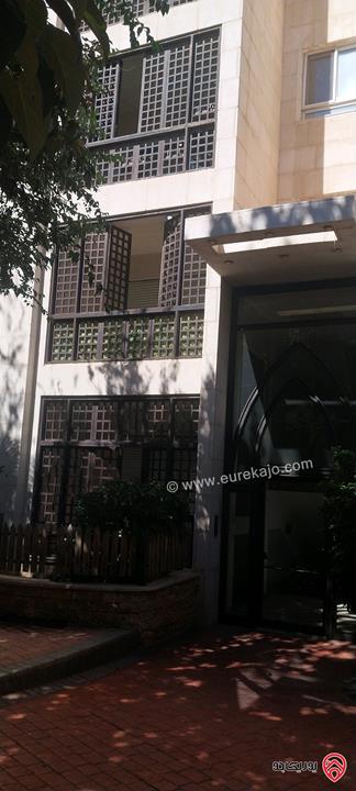 شقة طابق أول فني مساحة 150م للايجار في اربد - كومباوند الأمعري خلف الراهبات 