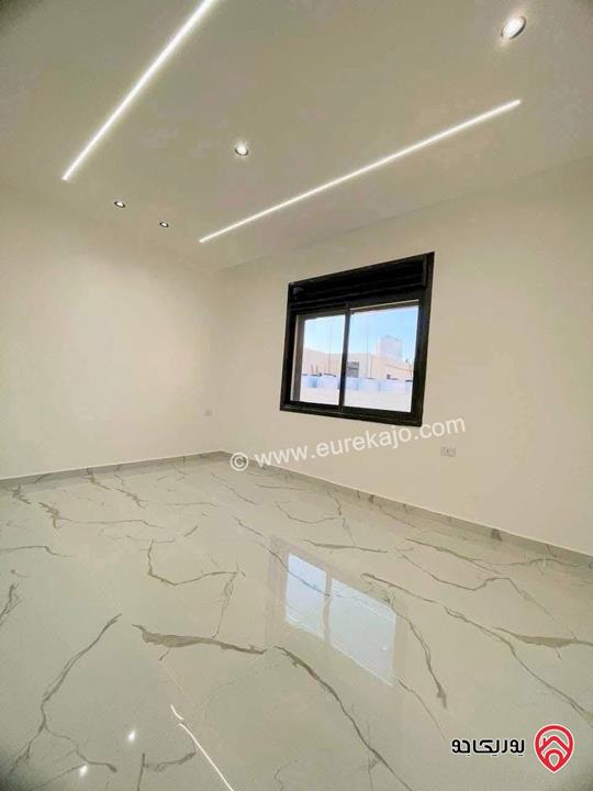 شقة أرضية جديدة لم تسكن معفية من رسوم التنازل مساحة 150م داخلي و 100م خارجي للبيع في عمان - طبربور 