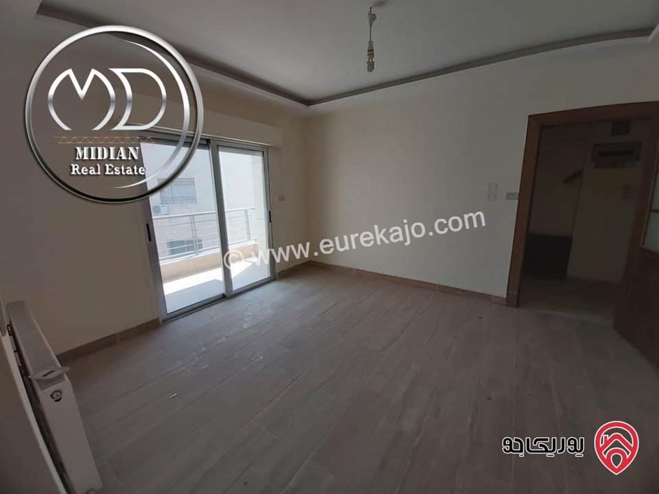 شقة ارضية فارغة للايجار في عمان - ام السماق مساحة 165م مع ترس و حديقة 130م تشطيبات و ديكورات سوبر ديلوكس جديدة لم تسكن بسعر مميز