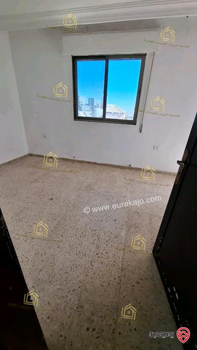 شقة فارغة طابق ثالث مساحة 110م للإيجار في عمان - تلاع العلي 