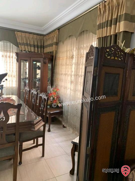 شقة مساحة 200م للبيع في عمان - عبدون