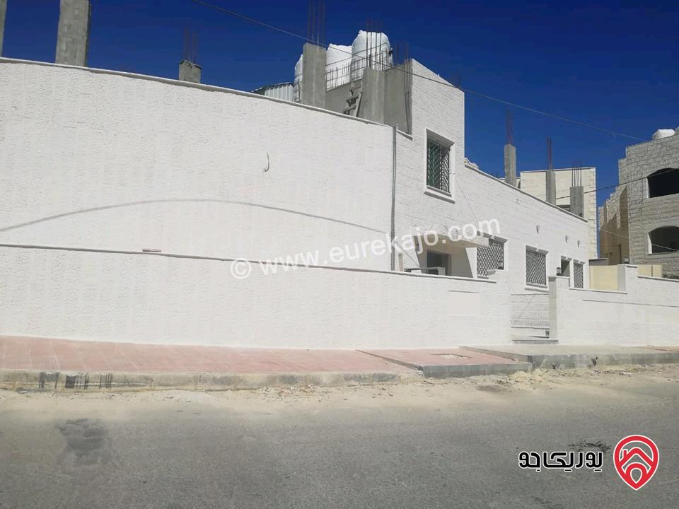 شقة غير مقطعة مساحة 145م تصلح لمستودع او عيادة طبية للايجار في عمان - ابو نصير حي الضياء 