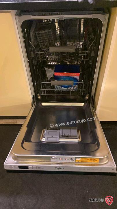 شقة مفروشة شبه أرضي مساحة 129م للبيع في عمان - خلدا