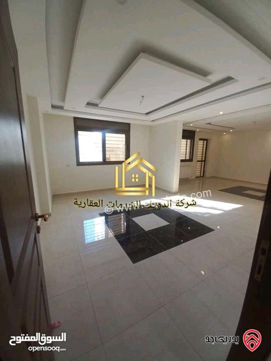 شقة سوبر ديلوكس طابق ارضي 250م داخلي و 150م خارجي للايجار في عمان - خلدا 