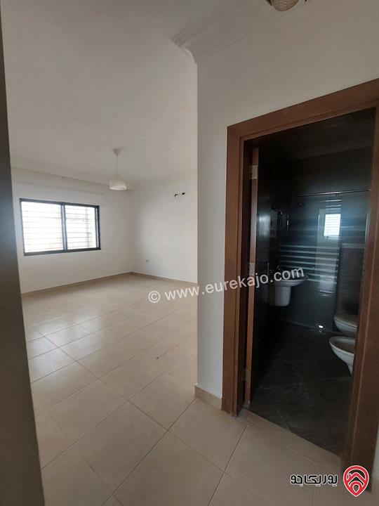 شقة مساحة 175م طابق ثاني للبيع في عمان - خلدا مطلة على دابوق 