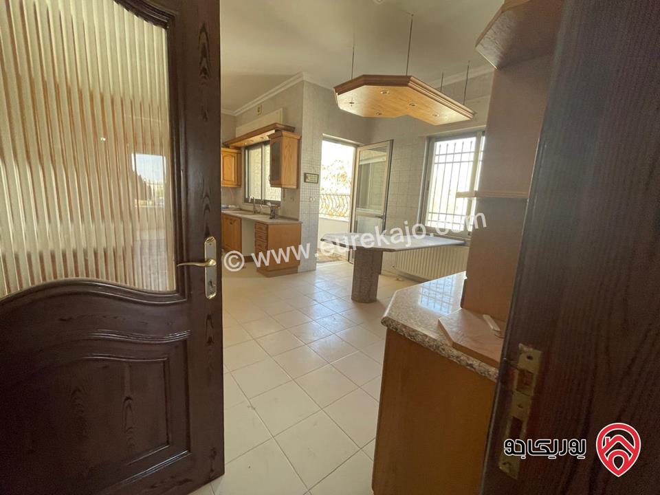 شقة فارغة مساحة 325م للإيجار في عمان - ضاحية الأمير راشد 