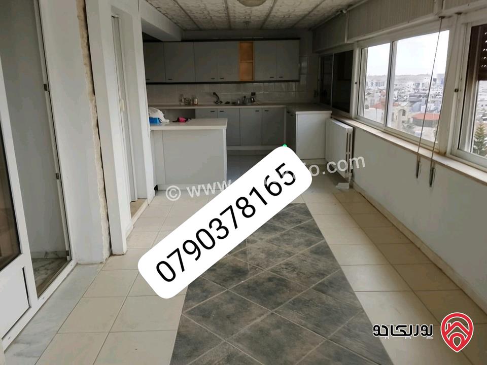 روف مساحة 250م للايجار او البيع في عمان - ام اذينة