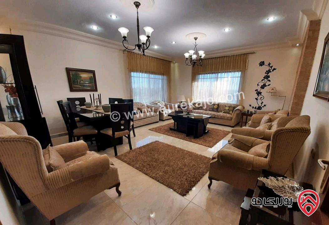 شقة طابقية مساحة 230م للبيع في عمان - اليادودة اسكان الصيادلة 