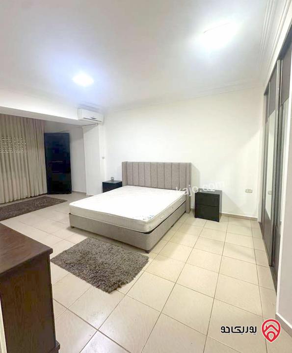 شقة ارضية مساحة 200م داخلي و 150م خارجي للايجار المفروش مع حديقة ومدخل خاص في عمان - جبل عمان 