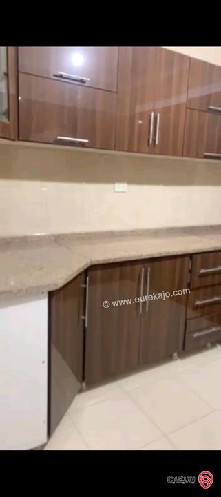 شقة مؤجرة طابق أول مساحة 105م للبيع في عمان - تلاع العلي 