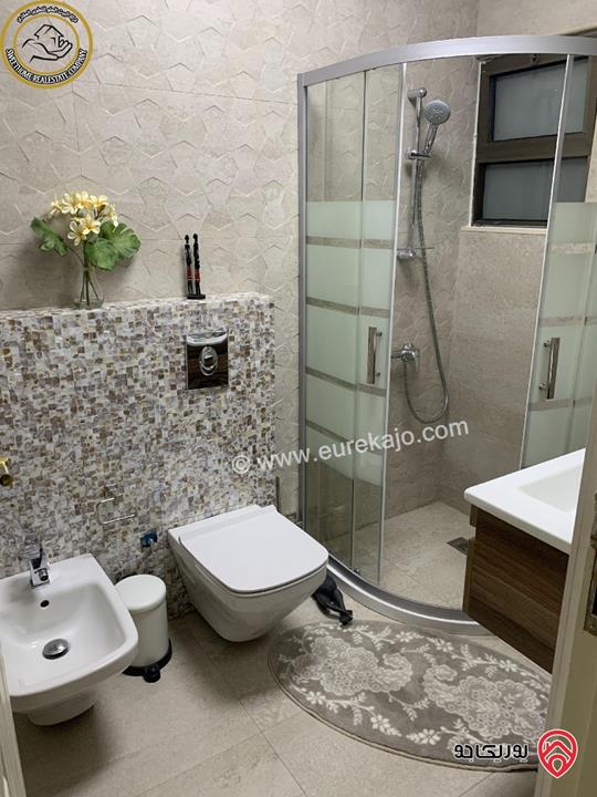 شقة مفروشة طابق ثاني 140م تشطيب سوبر ديلوكس للبيع في عمان - ضاحية الأمير راشد