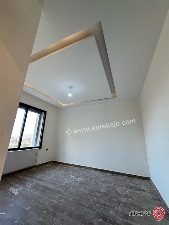 شقة مميزة طابق ثاني مساحة 225م للبيع في عمان - الظهير