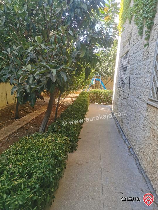 فيلا 3 طوابق مساحة 633م على أرض 500م للبيع في عمان - خلدا 