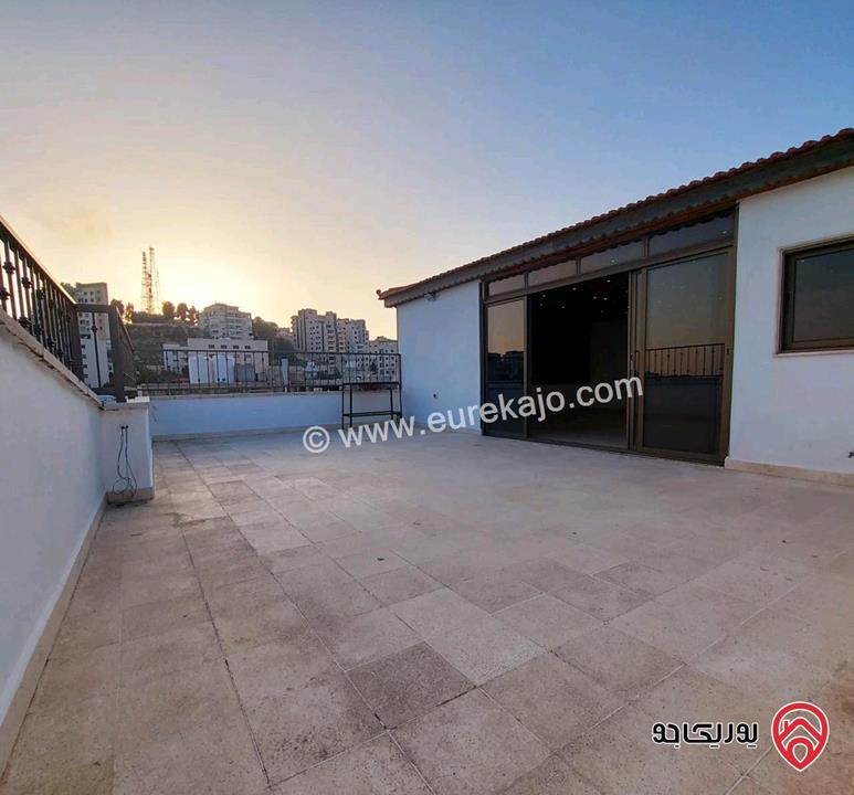 شقة طابق اخير مع روف مساحة 183م للبيع في عمان - خلدا