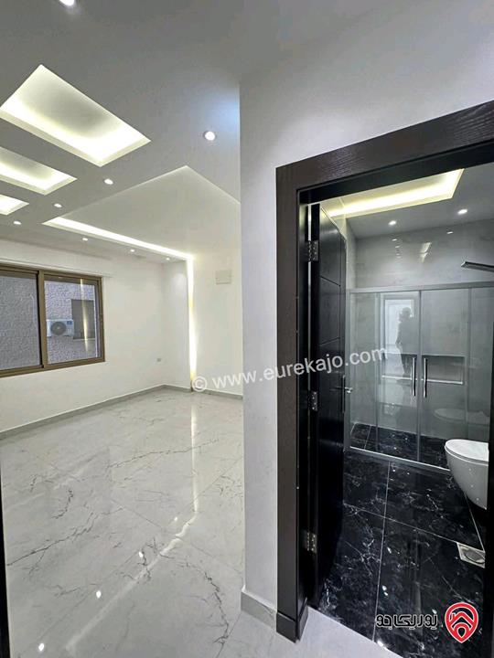 شقة فاخرة سوبر ديلوكس طابق أرضي معلق 161م للبيع في عمان - البنيات 