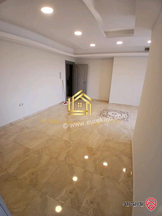 شقة سوبر ديلوكس طابق ثالث 120م للايجار في عمان - تلاع العلي 