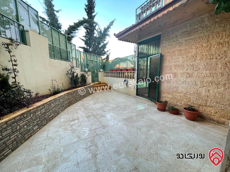 شقة أرضية مساحة 211م داخلي و 60م خارجي للبيع في عمان - طبربور