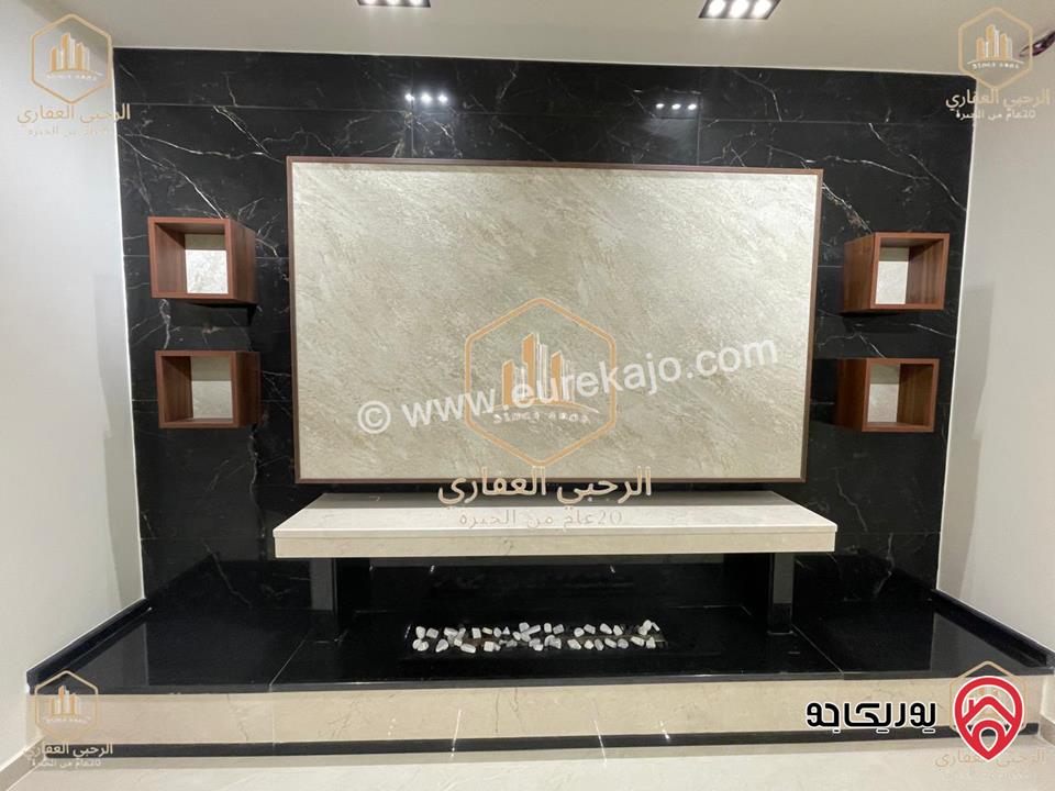 شقة فارغة أرضية مساحة 225م داخلي و 200م خارجي للايجار في عمان - الجبيهة