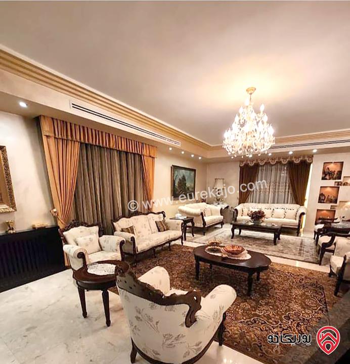 فيلا مستقلة مفروشة بالكامل مع مسبح مساحة البناء 720م على أرض 800م للايجار في عمان - عبدون