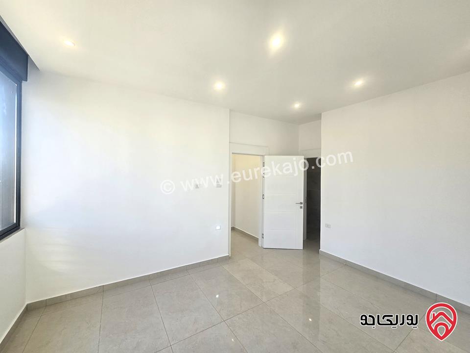 رووف جديد مساحة 100م مطل للإيجار في عمان - عبدون