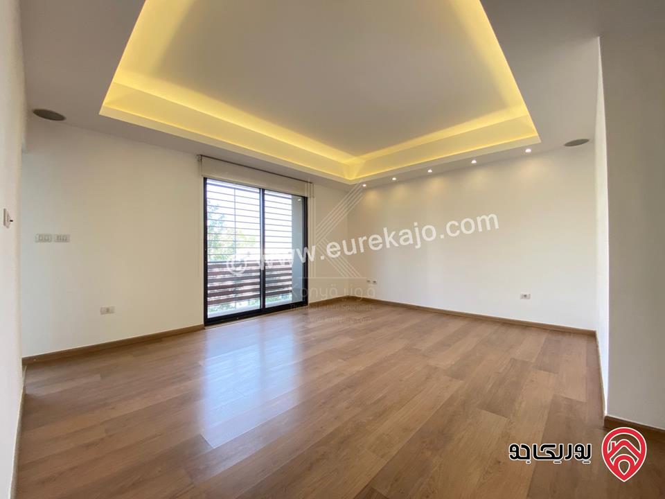 شقة فاخرة مساحة 308م طابق ثالث للايجار في جبل عمان / الدوار الثالث