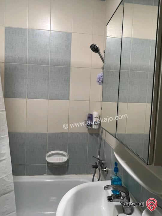 شقة طابق ثاني مساحة 160م للبيع في عمان - خلدا