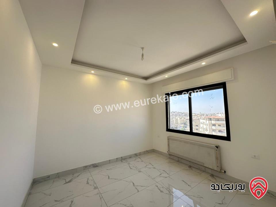 شقة طابق ثالث دوبلكس مساحة 300م وترس واسع 150م للبيع في عمان - ضاحية النخيل