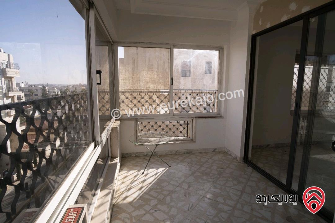 شقة فارغة مساحة 240م طابق ثالث للايجار في عمان - الصويفية