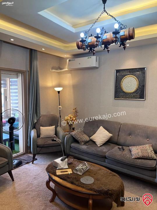 شقة فاخرة طابق ثالث مساحة 190م للبيع في عمان - خلدا