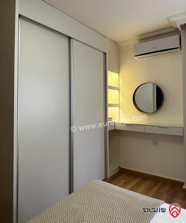 شقة طابق ثالث مساحة 117م مع تراس 88م مفروشة للايجار في عمان - عبدون