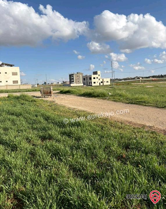 أرض مميزة مساحة 514م للبيع في عمان - الطنيب