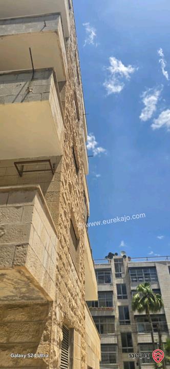 عمارة على ارض 820م للبيع في عمان - أم أذينة