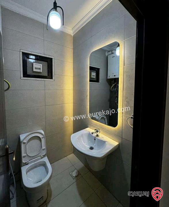 شقة فارغة طابق اول مساحة 200م للإيجار في عمان - البنيات