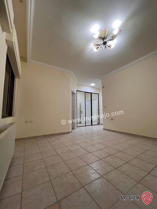 شقة طابق ثاني مساحة 300م للايجار في عمان - الصويفية 