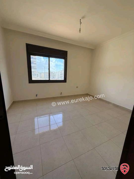 شقة فارغة مساحة 195م داخلي و 70م خارجي للايجار في عمان - البنيات 