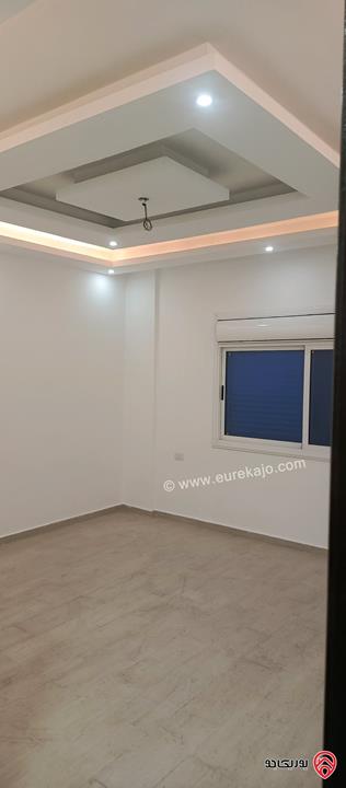 شقة مساحة 145م طابق ثاني للبيع في الزرقاء الجديدة