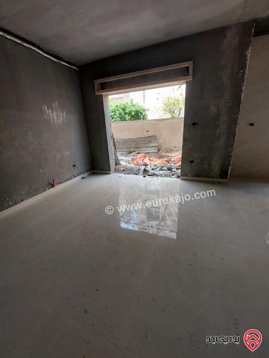 شقة أرضية قيد التشطيب مساحة 170م داخلي و 180م خارجي للبيع في عمان - تلاع العلي