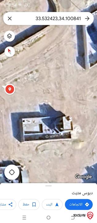 شاليه مساحة الأرض 306م والبناء 90م للبيع في البلقاء - بمنطقة الكرامة