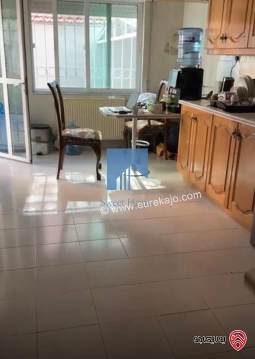 شقة أرضية مميزة للبيع في عمان - أم أذينة خلف رواد الخير 190م مع حديقة وترسات 150م بسعر مغري