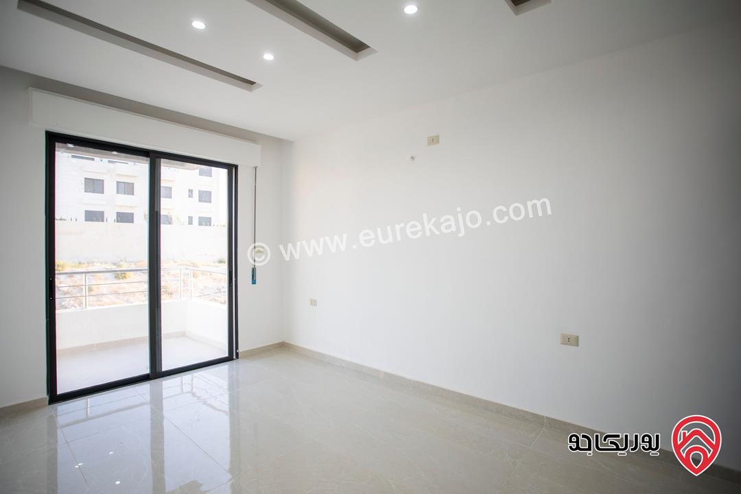 شقة طابق ثالث مع روف دوبلكس مساحة 170م للبيع بسعر 65 الف كاش مع امكانية التقسيط في عمان - ابو علندا