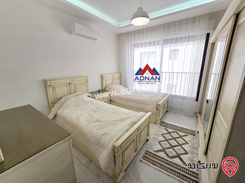 شقة طابق ثالث دوبلكس مساحة 250م مفروشة للإيجار في عمان - عبدون 