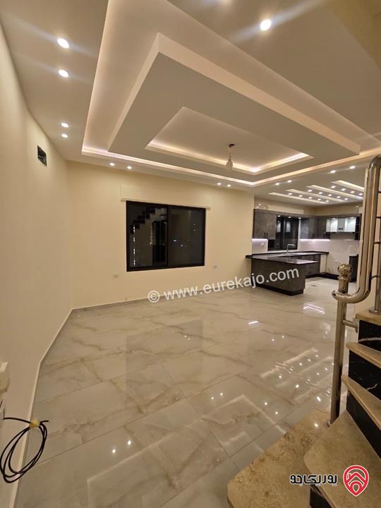 شقة دوبلكس فارغة لم تسكن مساحة 200م للايجار في عمان - البنيات 