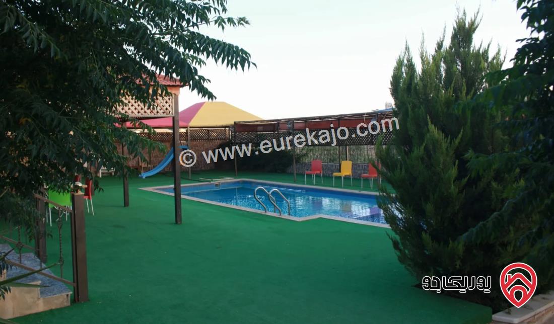 مزرعتان مساحة بنائهم 390م على نفس قطعة الأرض مساحتها 4500م للبيع في جرش  - دحل