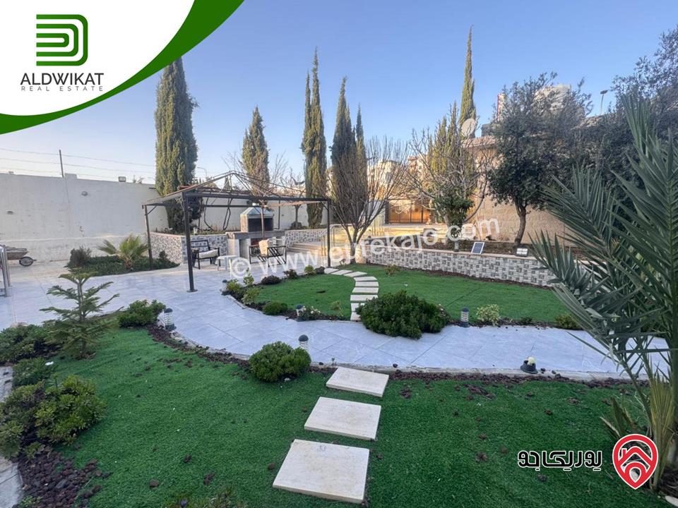 فيلا مستقلة للبيع في عمان - على طريق المطار / الغباشية مساحة البناء 1000م ومساحة الارض 1240م موقع مميز على شارعين