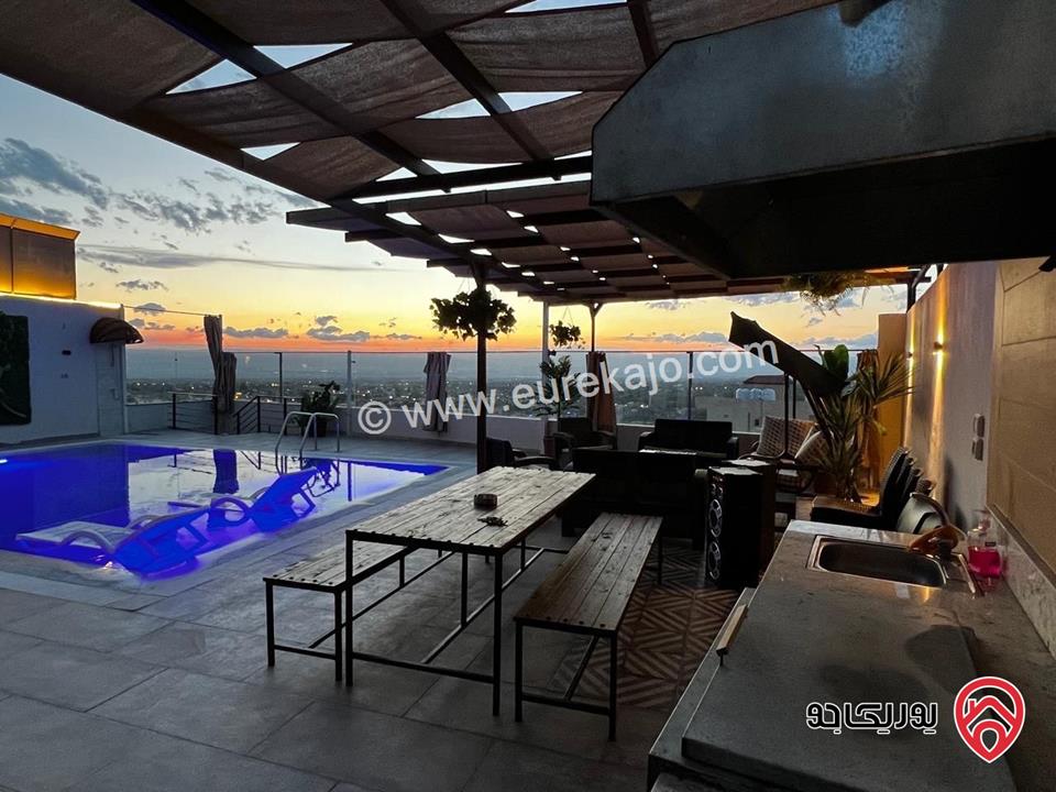 شاليه فخم جدا مساحة الأرض 311م على شارعين ومساحة البناء 220م للبيع في البحر الميت - الروضة 