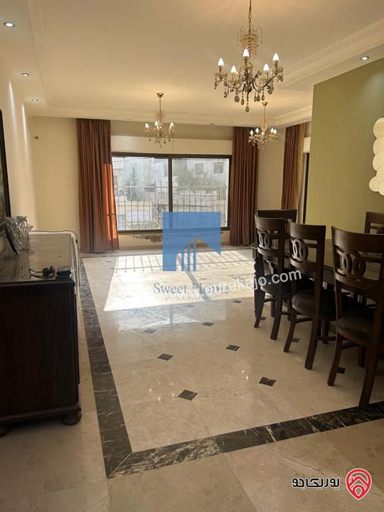 شقة مميزة للبيع في عمان - عبدون خلف البلوفيج طابق اول 185م تشطيب سوبر ديلوكس بسعر  مغري