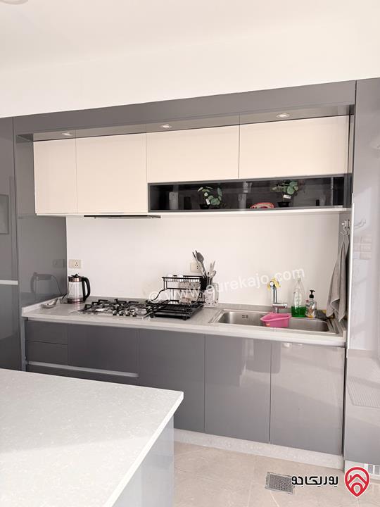 مزرعة مساحة الأرض 904م والبناء 80م للبيع بمنطقة الرشايدة/ جرش بإطلالة خلابة خلف جامعة جرش الأهلية 