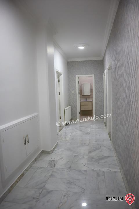 شقة مفروشة طابق ثاني مساحة 262م للإيجار في عمان - دير غبار